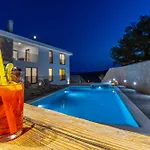 Vinodol Hilltop Estate Vila