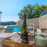 Vila Vinodol Hilltop Estate *
