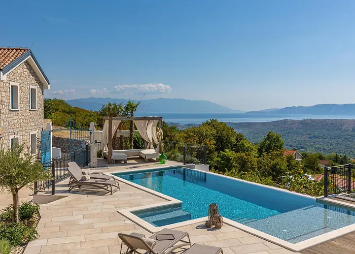 Villa Vinodol Hilltop Estate *