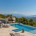 Vila Vinodol Hilltop Estate *