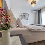 Vila Vinodol Hilltop Estate *